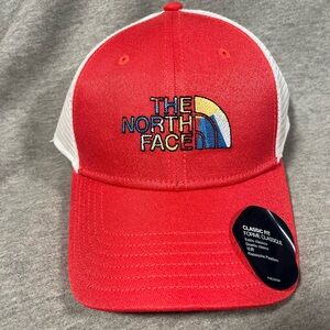The North Face Mudder Trucker SnapBack Hat - One Size - Clay Red/White - NWT